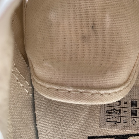 Vans - Picture 9 of 9